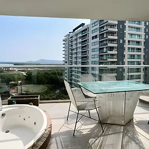 Apartment 2 Jacuzzi Y Vista Mar. Frente A Playa, Cartagena