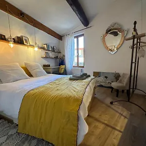 duplex-atelier-coeur-de-lourmarin.fr-provencehotel.com/